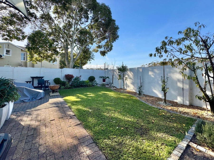 2 Bedroom Property for Sale in Kenilworth Western Cape
